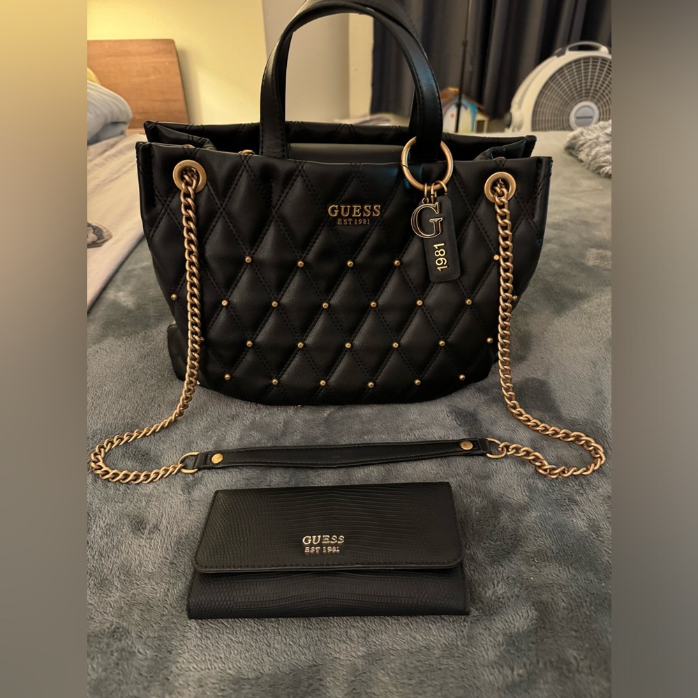Guess Purse/Tote and Wallet